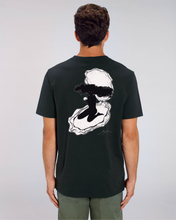 Lade das Bild in den Galerie-Viewer, T-Shirt: Kräftiger Karl "SIVAN- THE OYSTER" Print