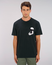 Lade das Bild in den Galerie-Viewer, T-Shirt: Kräftiger Karl "SIVAN- THE OYSTER" Print