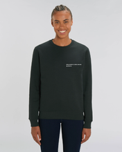 Lade das Bild in den Galerie-Viewer, Sweatshirt Crewneck: Zarte Zora "BRAUNSCHWEIGER MÄDEL" Print