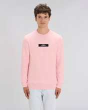 Lade das Bild in den Galerie-Viewer, Sweatshirt Crewneck: Geiler Gustav "LOKALARROGANZ" Block Print