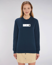 Lade das Bild in den Galerie-Viewer, Sweatshirt Crewneck: Zarte Zora "DREIFALTIGKEIT" Print