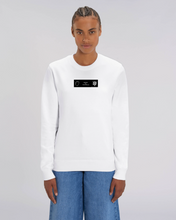 Lade das Bild in den Galerie-Viewer, Sweatshirt Crewneck: Zarte Zora "DREIFALTIGKEIT" Print