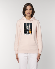 Lade das Bild in den Galerie-Viewer, Sweatshirt Hoodie: Gute Gerda "ZUHAUSE" Print