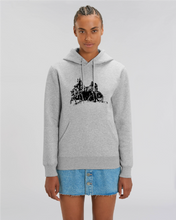 Lade das Bild in den Galerie-Viewer, Sweatshirt Hoodie: Gute Gerda "Quadriga" Print