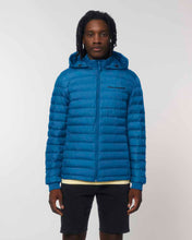 Lade das Bild in den Galerie-Viewer, Steppjacke: Gesteppter Gildo "LOKALARROGANZ" Stick