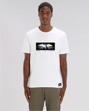 Lade das Bild in den Galerie-Viewer, T-Shirt: Kräftiger Karl "HOME" Frontprint