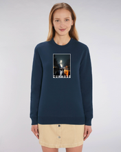 Lade das Bild in den Galerie-Viewer, Sweatshirt Crewneck: Zarte Zora &quot;ZUHAUSE&quot; Print
