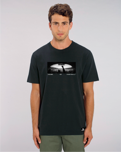 T-Shirt: Kräftiger Karl "HOME" Frontprint