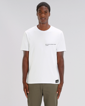 Lade das Bild in den Galerie-Viewer, T-Shirt: Kräftiger Karl &quot;BRAUNSCHWEIGER JUNG&quot; Print
