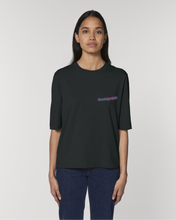 Lade das Bild in den Galerie-Viewer, T-Shirt: Harmonische Helen &quot;MIAMI&quot; Print
